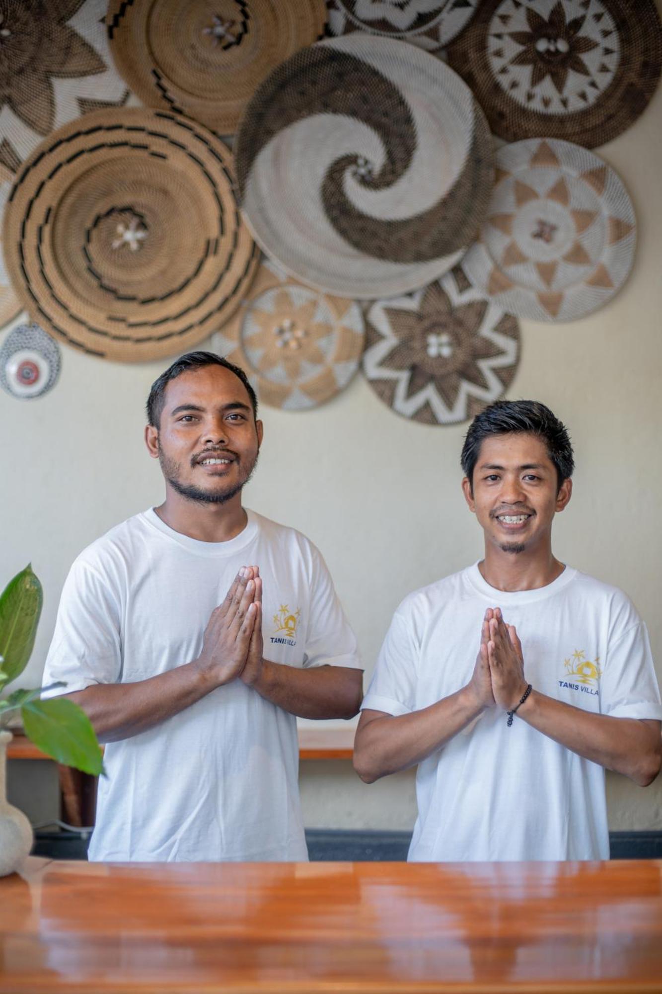 Tanis Village - Luxury Villas Gili Air Extérieur photo