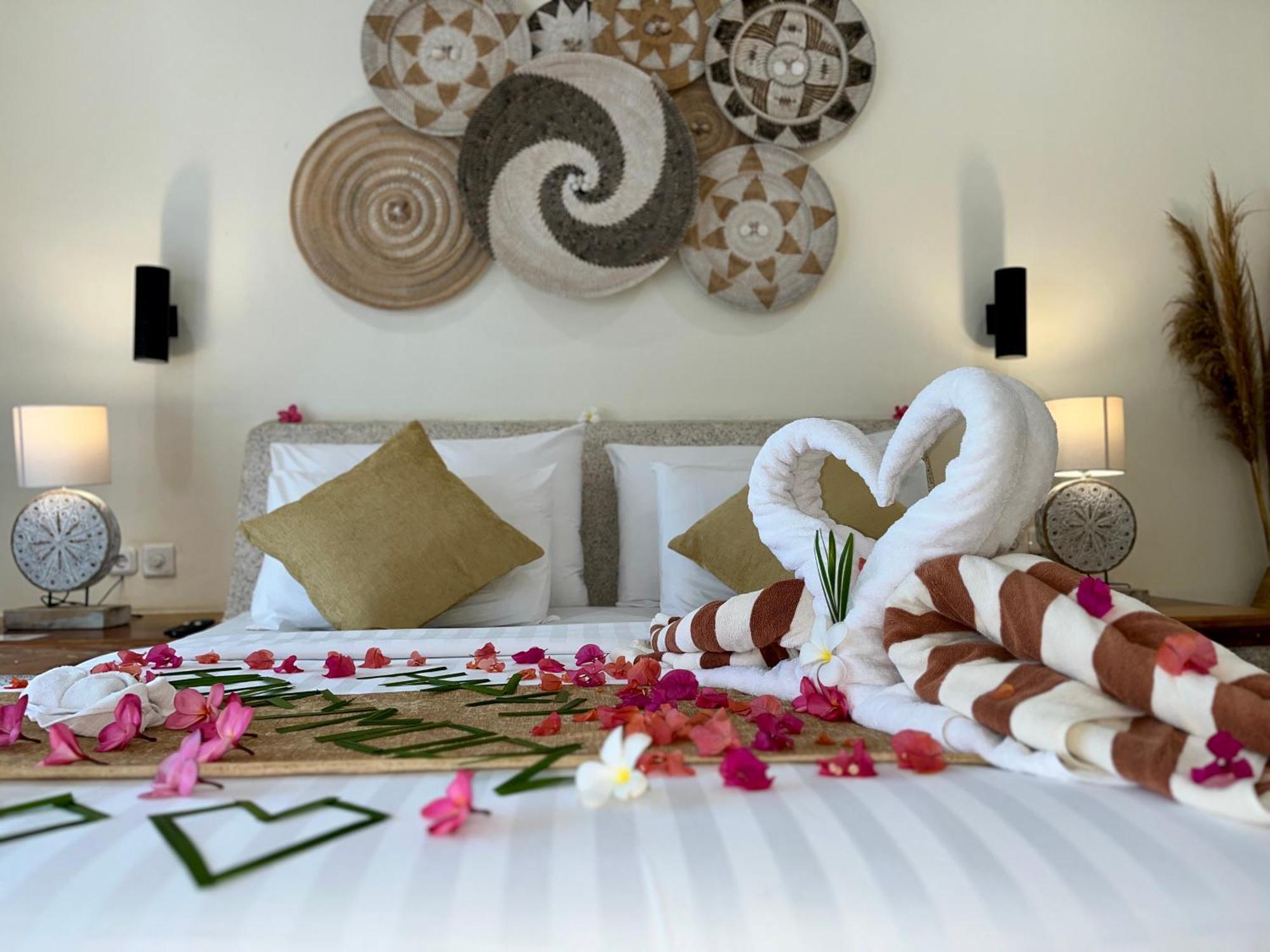 Tanis Village - Luxury Villas Gili Air Extérieur photo